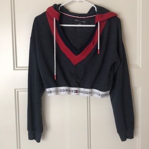 Tommy Hilfiger Cropped Sweatshirt